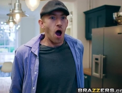 Brazzers - Ma Got Boobs - Dont Lose one's heart to Chum around with annoy Mother-In-Law sce