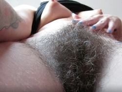 Amateur Girl Playing In the matter of Her Huge Bush – Hairy Pussy!